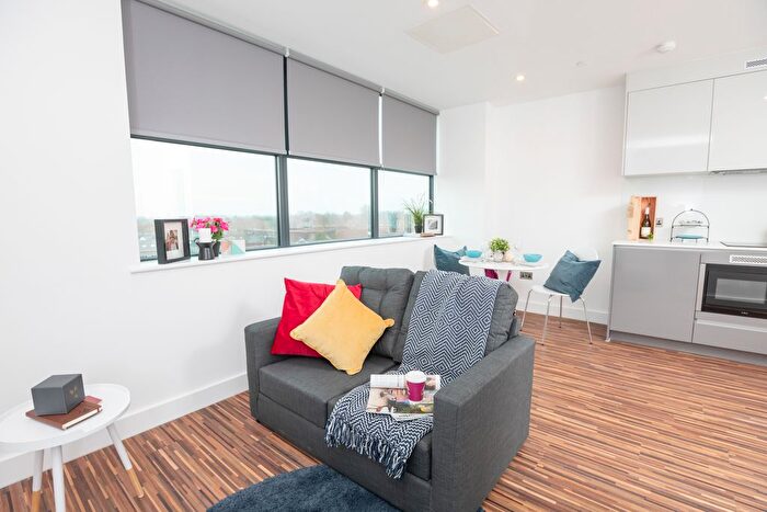 1 Bedroom Flat To Rent In Westpoint, Manchester, M16