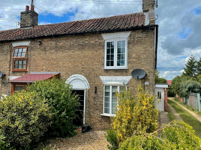 2 Bedroom End Of Terrace House To Rent In Lynn Road, Downham Market, PE38