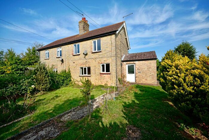 3 Bedroom Semi-Detached House For Sale In Stukeley Road, Abbots Ripton, Huntingdon, PE28