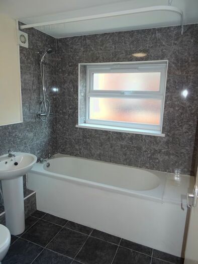 2 Bedroom Flat To Rent In Brighton Road, Gateshead, NE8