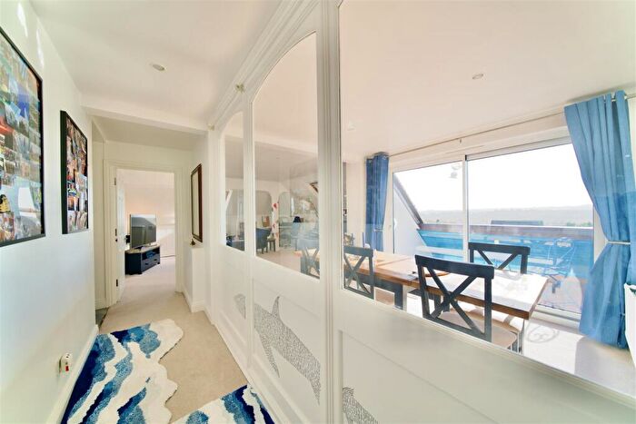 2 Bedroom Apartment For Sale In Beautiful Balcony & Garage - Spa Road, Weymouth, DT3