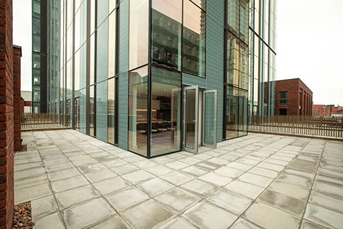2 Bedroom Flat To Rent In Bankside Boulevard, Cortland At Colliers Yard, Salford, M3