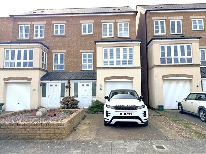 4 Bedroom Semi-Detached House For Sale In Park View, Corby, NN17