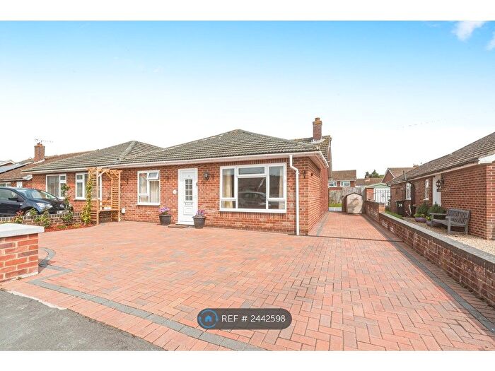 3 Bedroom Bungalow To Rent In Brasenose Road, Didcot, OX11
