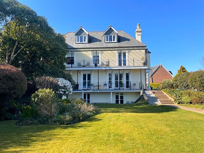 3 Bedroom Apartment For Sale In Carnethic Apartments, Fowey, PL23