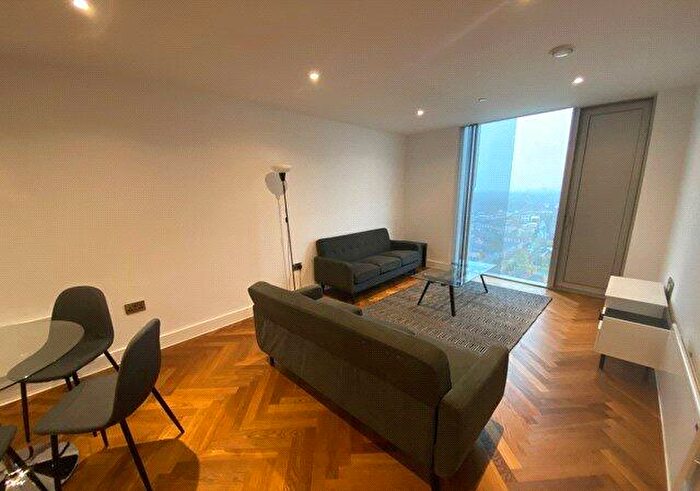 2 Bedroom Apartment For Sale In South Tower Deansgate Square, Owen Street, Manchester, M15