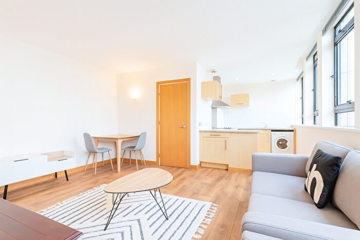 Studio To Rent In Plough Road, SW11