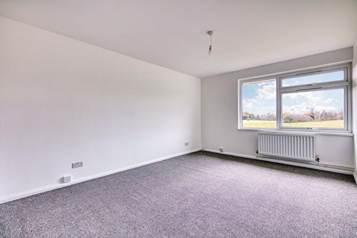 1 Bedroom Maisonette To Rent In Gould Close, Hatfield, AL9