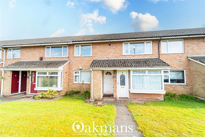 2 Bedroom Maisonette For Sale In Lomas Drive, Birmingham, West Midlands, B31