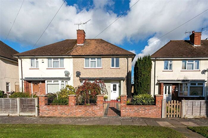 3 Bedroom Semi-Detached House To Rent In Clarke Way, Watford, WD25