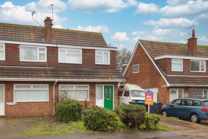 3 Bedroom Semi Detached House For Sale In Rumfields Road, Broadstairs, CT10