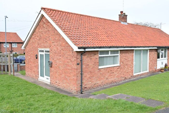 2 Bedroom Semi-Detached Bungalow For Sale In Ash Tree Walk, Tadcaster, North Yorkshire, LS24