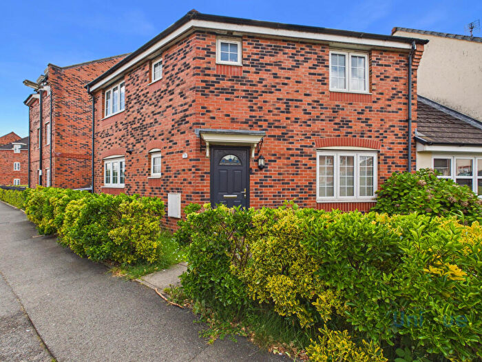 3 Bedroom Link Detached House For Sale In Wesham Park Drive, Wesham, PR4