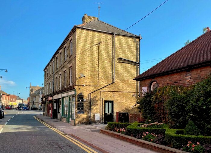 2 Bedroom Maisonette To Rent In South Street, Bourne, PE10