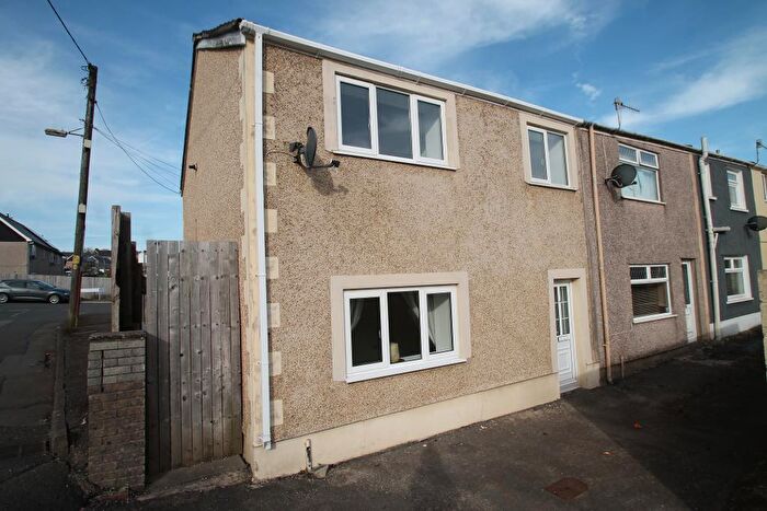 3 Bedroom End Of Terrace House For Sale In Ladies Row, Tredegar, Blaenau Gwent, NP22