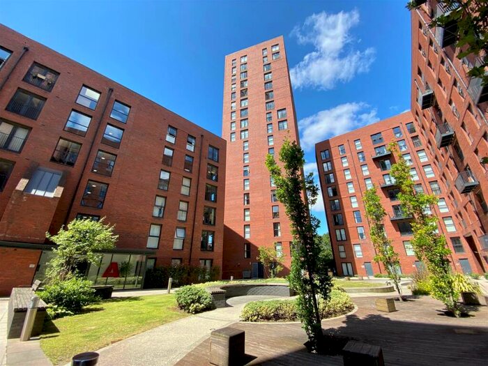 3 Bedroom Apartment To Rent In Alto, Sillavan Way, Salford, M3