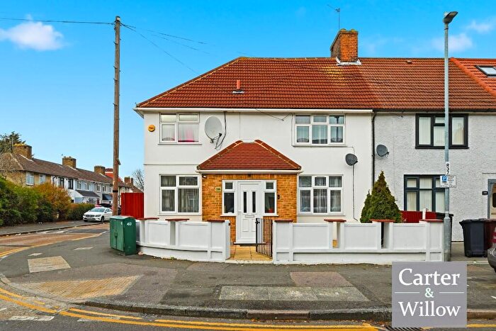 4 Bedroom End Of Terrace House To Rent In Rugby Road, Dagenham, RM9