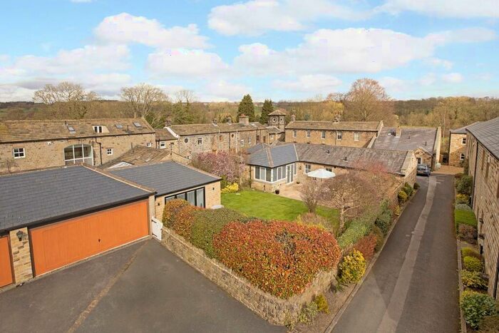 3 Bedroom Barn Conversion For Sale In Greenholme Cottages Weirside, Burley In Wharfedale, LS29