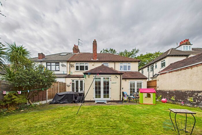 5 Bedroom Semi-Detached House For Sale In Childwall Valley Road, Childwall, L16