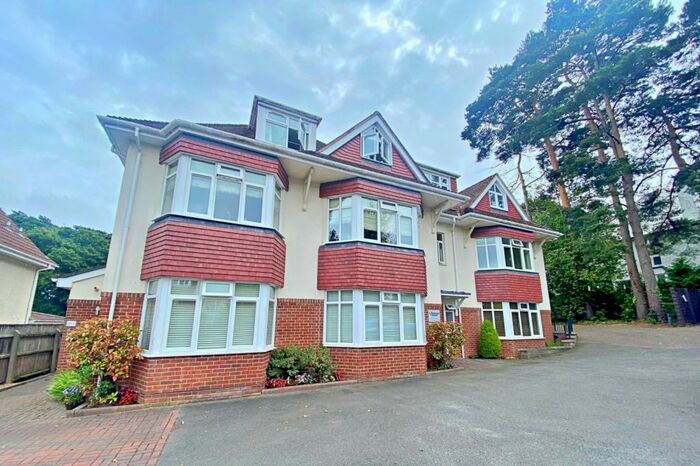 2 Bedroom Flat To Rent In Bournemouth, BH8