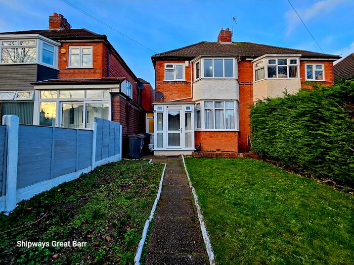 3 Bedroom Property To Rent In Calshot Road, Great Barr, Birmingham, B42