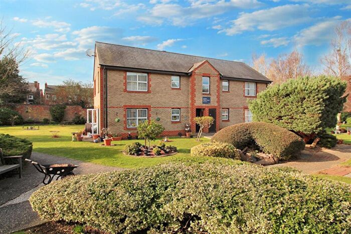 1 Bedroom Retirement Property For Sale In Gordon Palmer Court, Reading, RG30