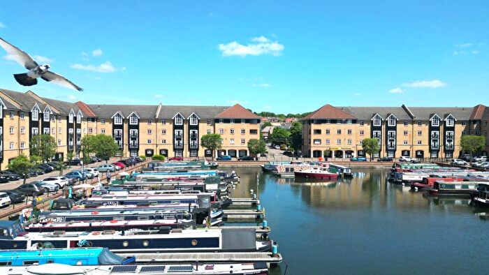 2 Bedroom Apartment To Rent In Stephenson Wharf, Hemel Hempstead, HP3