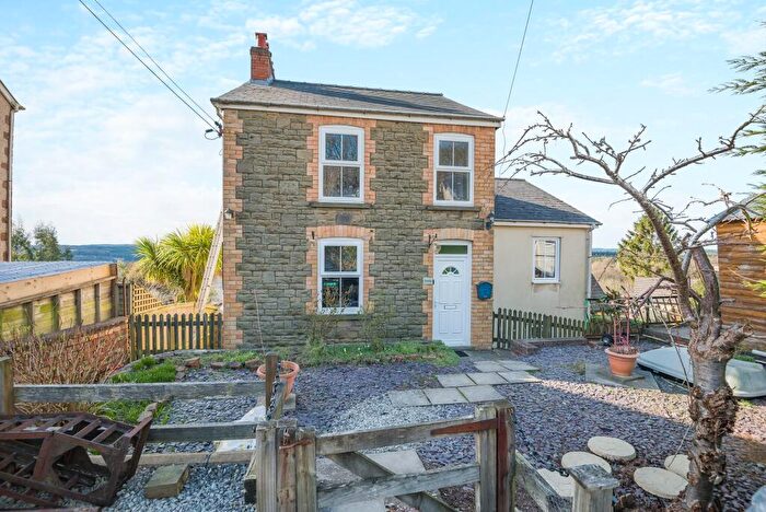 4 Bedroom Detached House For Sale In Highview Road, Lydney, GL15