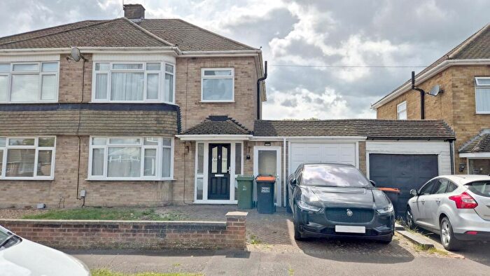 3 Bedroom Semi-Detached House To Rent In Leafields, Houghton Regis, LU5