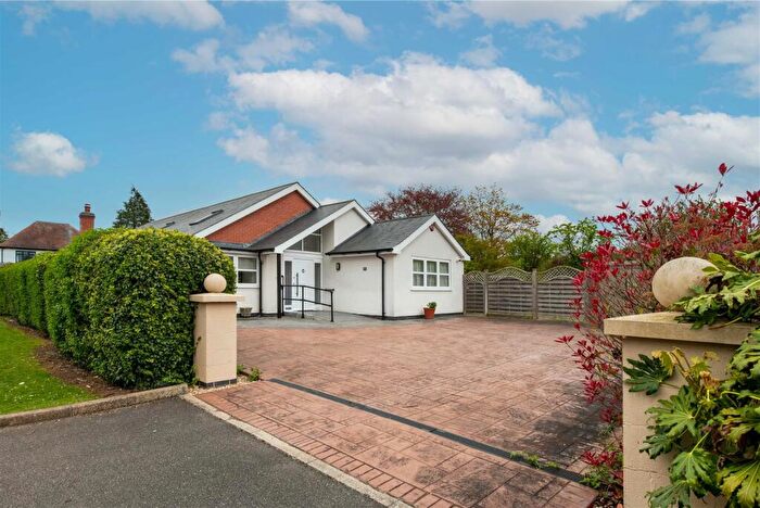 3 Bedroom Detached Bungalow For Sale In Cropwell Road, Radcliffe-On-Trent, Nottingham, NG12