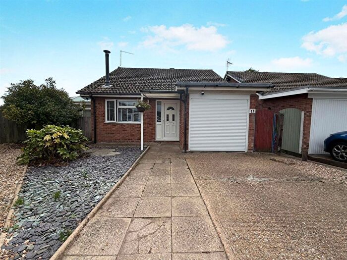 2 Bedroom Detached Bungalow For Sale In Raven Close, Mildenhall, IP28