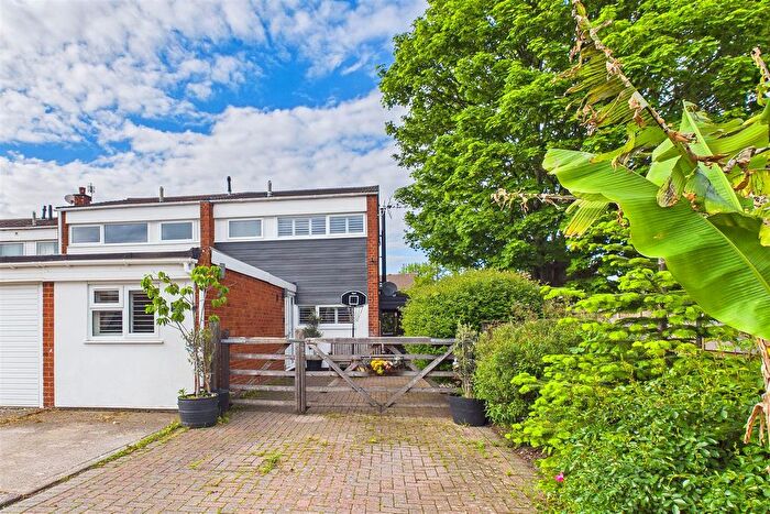 4 Bedroom End Of Terrace House For Sale In Kenn Moor Drive Cul-De-Sac, Close To Town And Schools, BS21