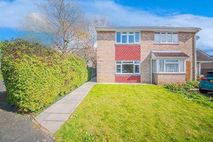 3 Bedroom Semi-Detached House For Sale In Rufford Close, Boyatt Wood, Eastleigh, SO50