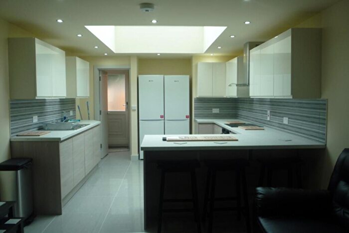 6 Bedroom Terraced House To Rent In Dawlish Road, Selly Oak, Birmingham, B29