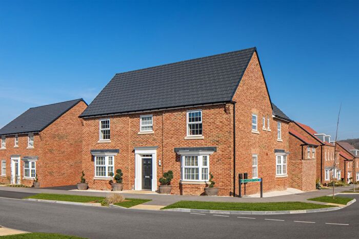 5 Bedroom Detached House For Sale In Donnington Heights, Newbury, RG14