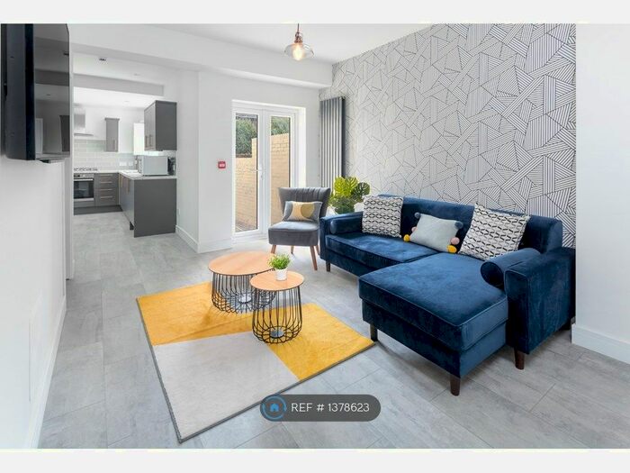 6 Bedroom Terraced House To Rent In Dial Street, Liverpool, L7