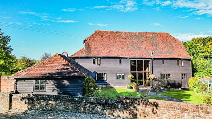 4 Bedroom Barn Conversion For Sale In The Common, Sissinghurst, Cranbrook, TN17