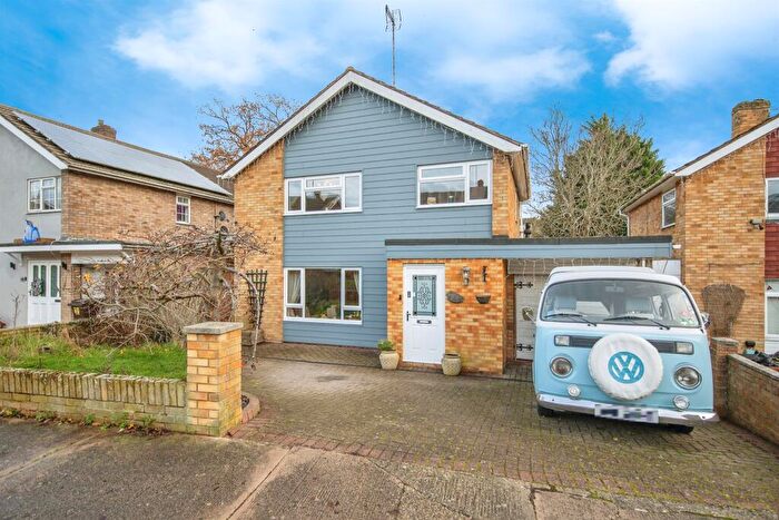 3 Bedroom Detached House For Sale In Booth Avenue, Colchester, CO4