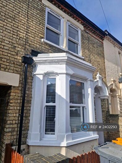 3 Bedroom Terraced House To Rent In Garfield Street, Bedford, MK41