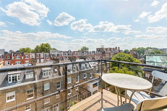 2 Bedroom Flat To Rent In Bedford Gardens House, Bedford Gardens, London, W8