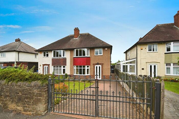 3 Bedroom Semi-Detached House For Sale In Church Street North, Old Whittington, Chesterfield, S41