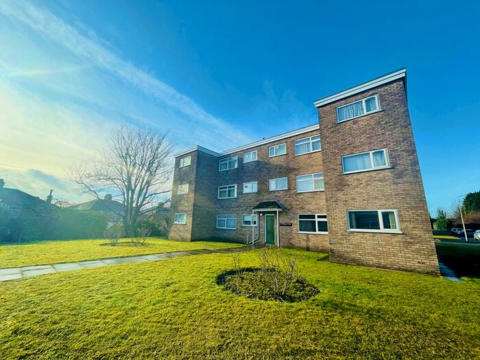 2 Bedroom Apartment To Rent In Curlew Close, Cardiff, CF14