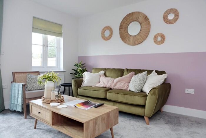 3 Bedroom Detached House For Sale In Park Road, Hellingly, BN27