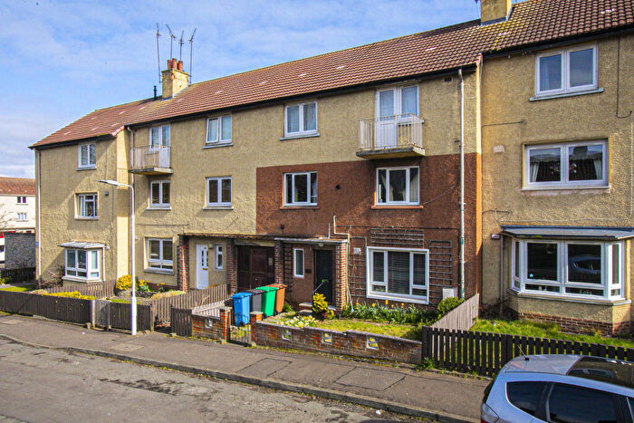 3 Bedroom Flat For Sale In Winifred Crescent, Kirkcaldy, KY2
