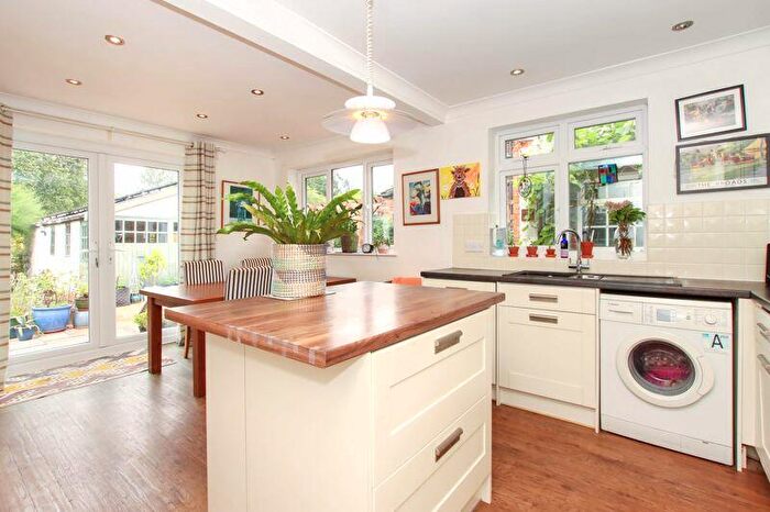 2 Bedroom Detached Bungalow For Sale In High Street Green, Hemel Hempstead, HP2