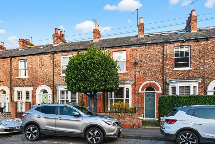 2 Bedroom Terraced House For Sale In Nunthorpe Road, York, YO23