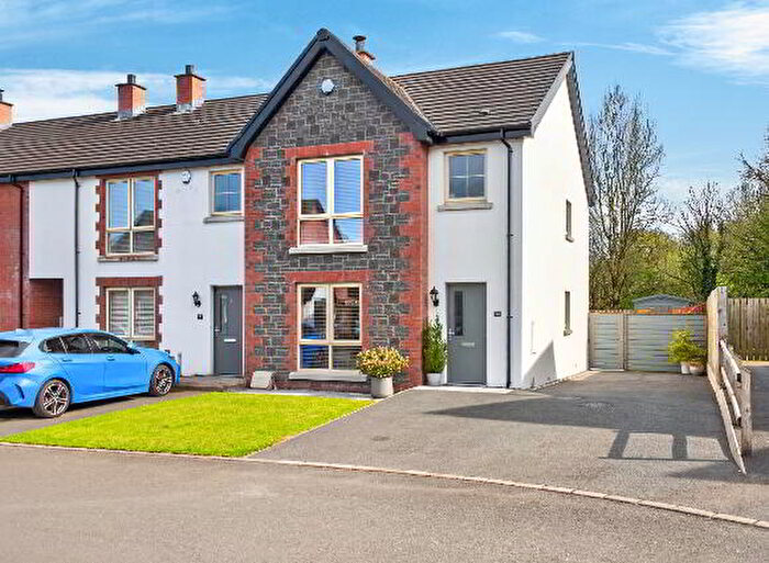 3 Bedroom End TownHouse For Sale In Haughtons Hall, Ballymena, BT42