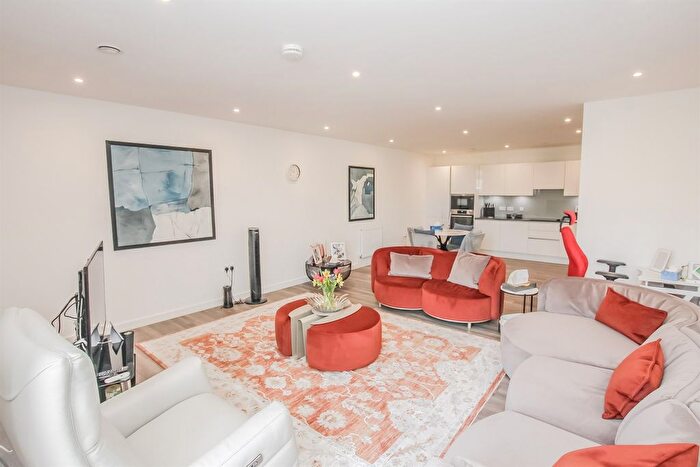 2 Bedroom Flat To Rent In Isaacs House, Medawar Drive, Mill Hill, NW7