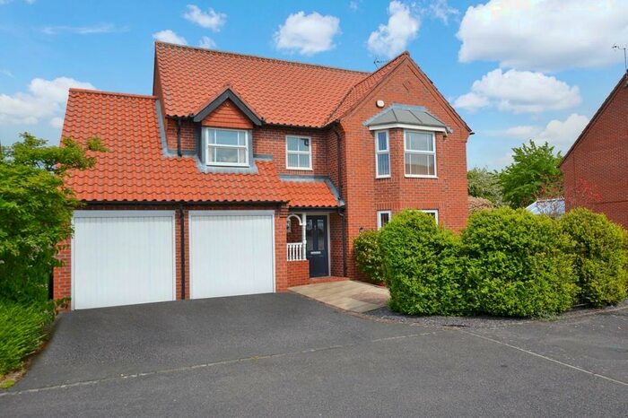 4 Bedroom Detached House For Sale In Archers Field, Southwell, NG25