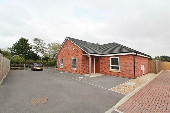 2 Bedroom Bungalow For Sale In Windsor Way, Barnetby-Le-Wold, DN38